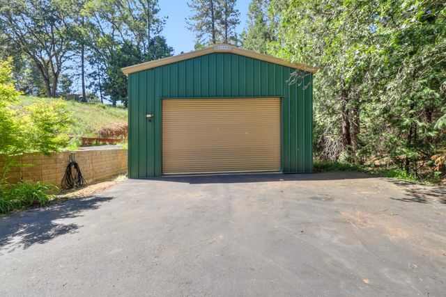 4909 Clear Creek Rd, Placerville, CA 95667