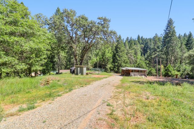 4909 Clear Creek Rd, Placerville, CA 95667
