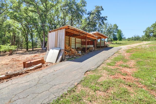 4909 Clear Creek Rd, Placerville, CA 95667