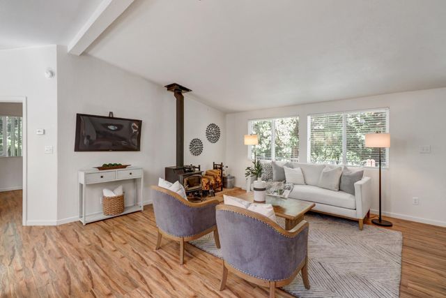 4909 Clear Creek Rd, Placerville, CA 95667