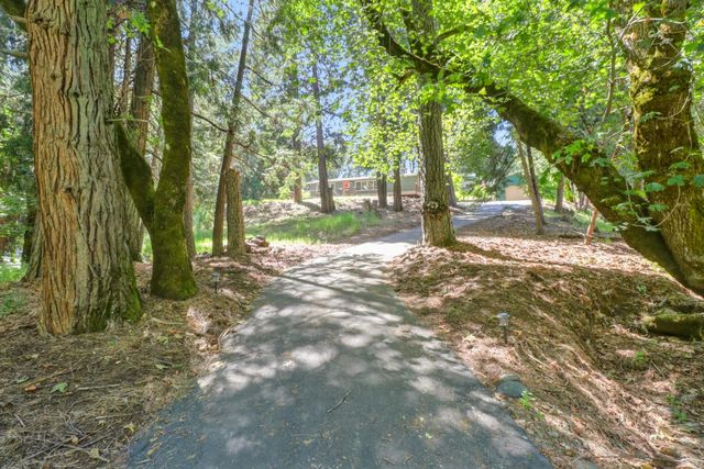 4909 Clear Creek Rd, Placerville, CA 95667