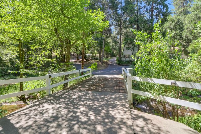 4909 Clear Creek Rd, Placerville, CA 95667