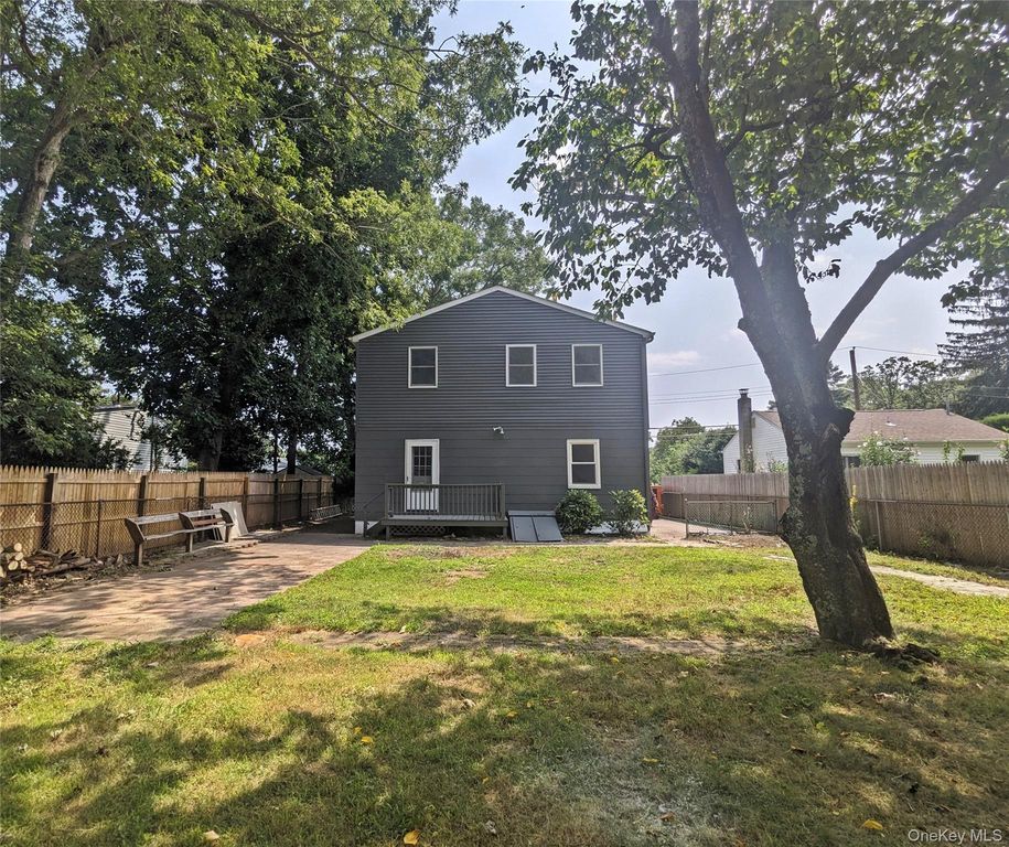 9 Cedar Street, Centereach, NY 11720