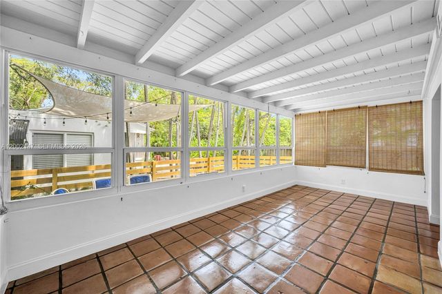 429 NE 73rd St, Miami, FL 33138