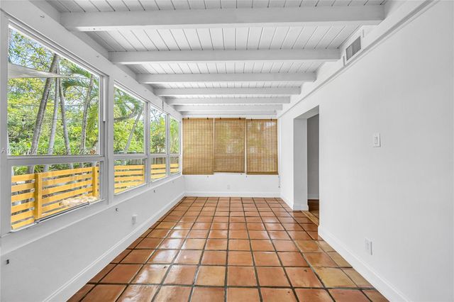 429 NE 73rd St, Miami, FL 33138