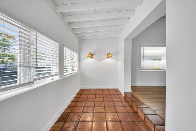 429 NE 73rd St, Miami, FL 33138