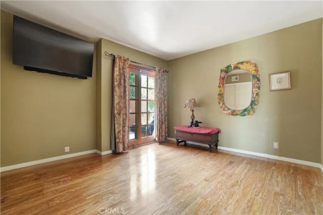 8767 Moorcroft Avenue, West Hills, CA 91304