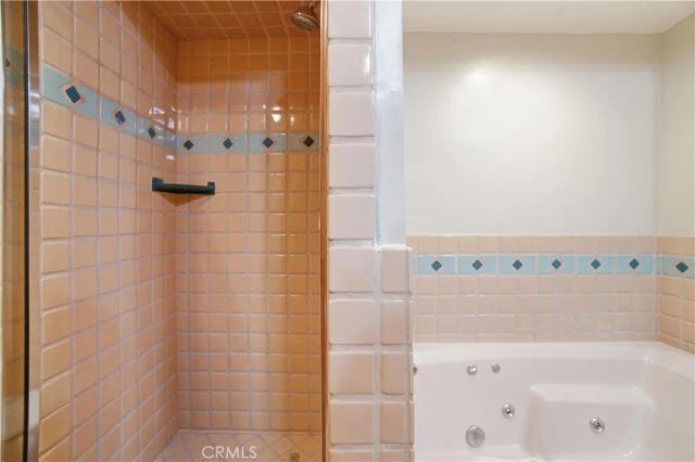 8767 Moorcroft Avenue, West Hills, CA 91304