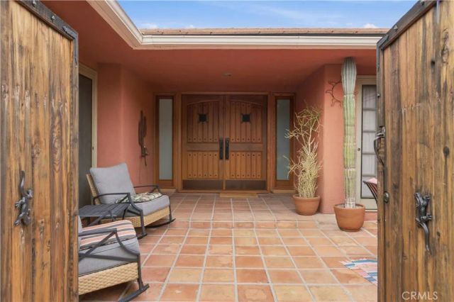 8767 Moorcroft Avenue, West Hills, CA 91304