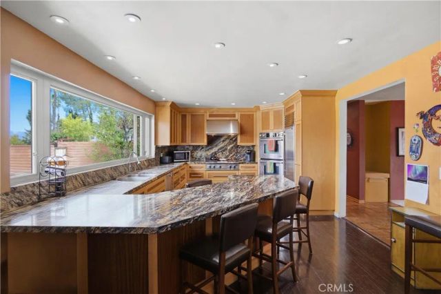 8767 Moorcroft Avenue, West Hills, CA 91304