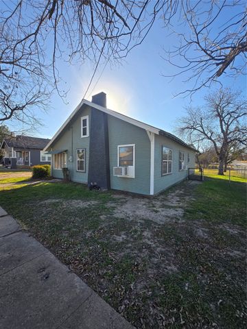 1200 Llano Street, Coleman, TX 76834