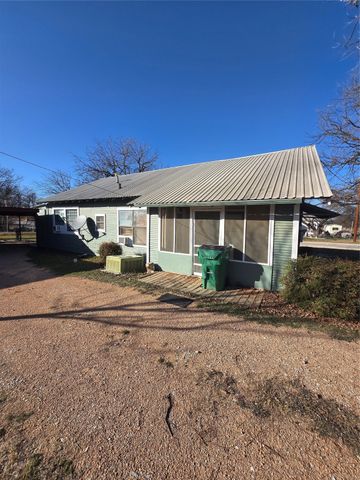 1200 Llano Street, Coleman, TX 76834