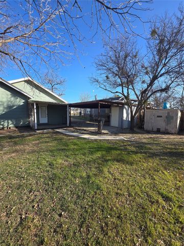 1200 Llano Street, Coleman, TX 76834