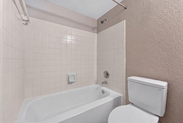 251 NW 76th Avenue 105, Margate, FL 33063