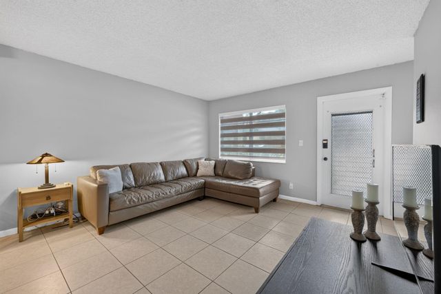 251 NW 76th Avenue 105, Margate, FL 33063