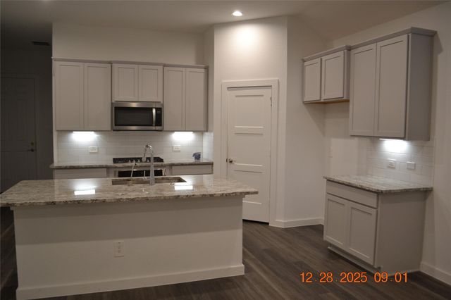 1613 Sunbend Lane, Katy, TX 77493