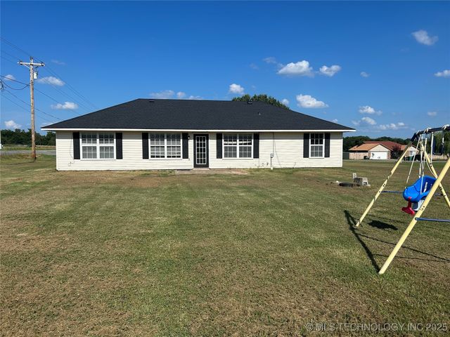 105 Morning Star Circle, Fort Gibson, OK 74434