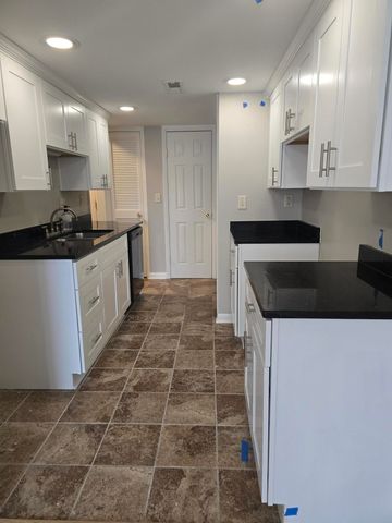 3 Brighton Circle, Charleston, SC 29414