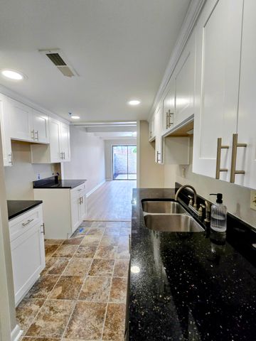 3 Brighton Circle, Charleston, SC 29414