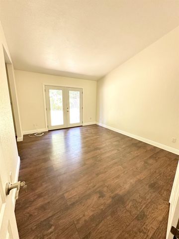 112 Cradle Bar Ct, Folsom, CA 95630