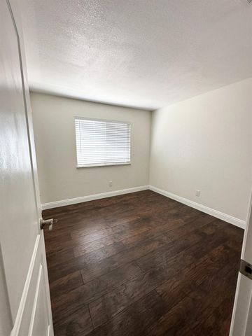 112 Cradle Bar Ct, Folsom, CA 95630
