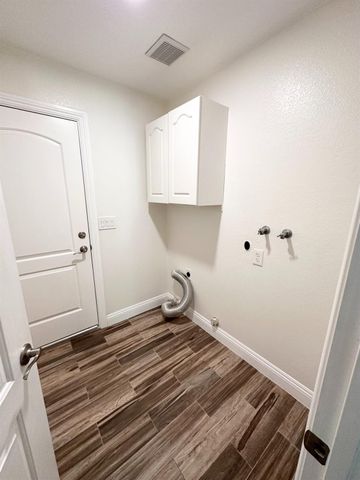 112 Cradle Bar Ct, Folsom, CA 95630