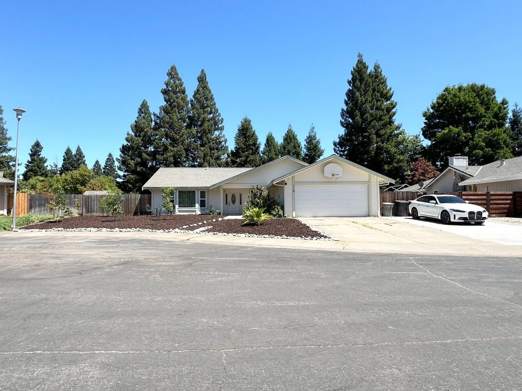 112 Cradle Bar Ct, Folsom, CA 95630