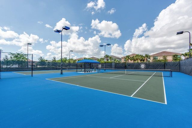 8128 Snowflake Obsidian Trail, Delray Beach, FL 33446