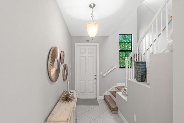 8128 Snowflake Obsidian Trail, Delray Beach, FL 33446