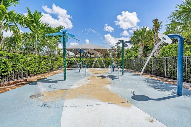 8128 Snowflake Obsidian Trail, Delray Beach, FL 33446