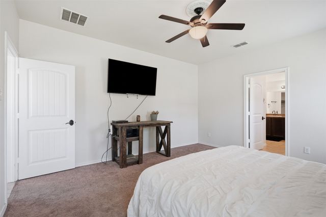1124 Autumnwood Drive, Azle, TX 76020