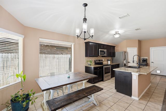 1124 Autumnwood Drive, Azle, TX 76020