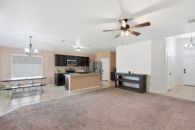 1124 Autumnwood Drive, Azle, TX 76020
