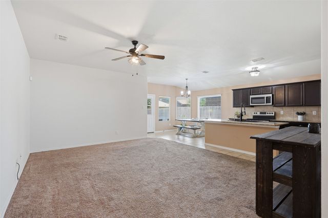 1124 Autumnwood Drive, Azle, TX 76020