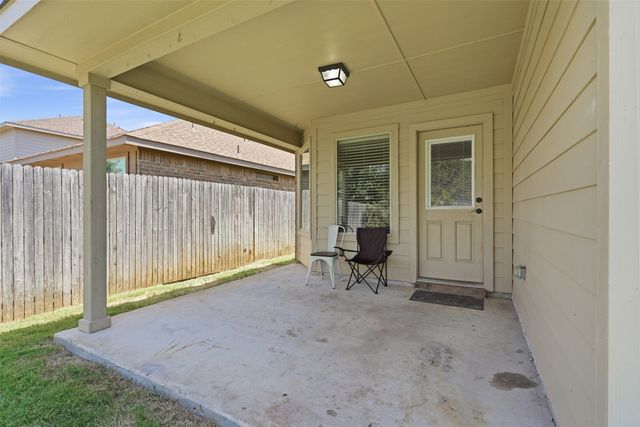 1124 Autumnwood Drive, Azle, TX 76020