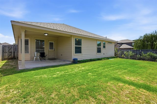 1124 Autumnwood Drive, Azle, TX 76020