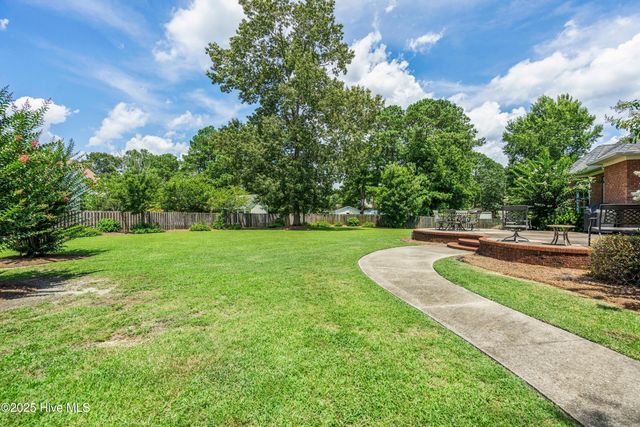 124 Iverleigh Lane, Jacksonville, NC 28540