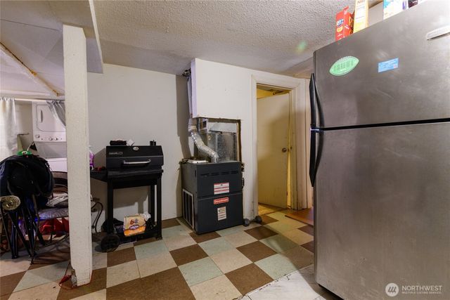 12013 SE Kent Kangley Road, Kent, WA 98030