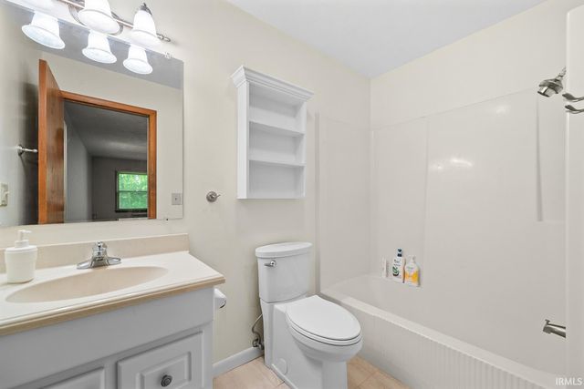 3512 Capilano Drive, West Lafayette, IN 47906