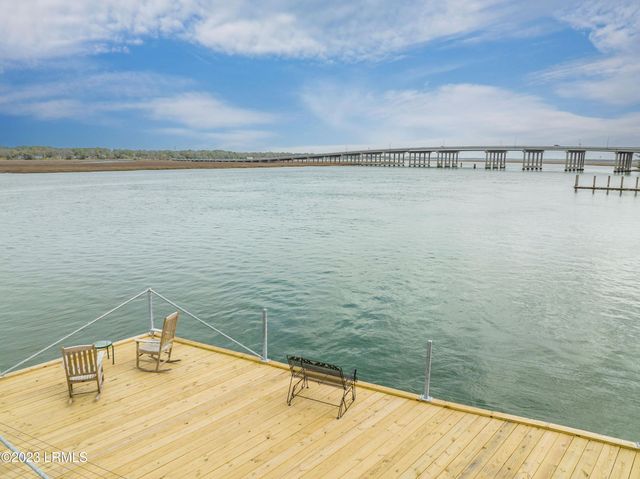 48 Battery Creek Club Drive, Beaufort, SC 29902