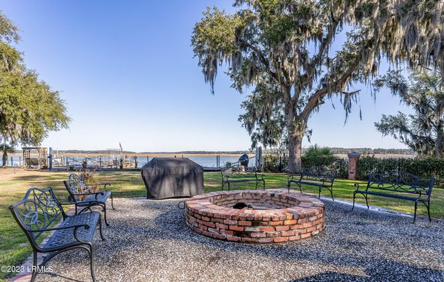 48 Battery Creek Club Drive, Beaufort, SC 29902