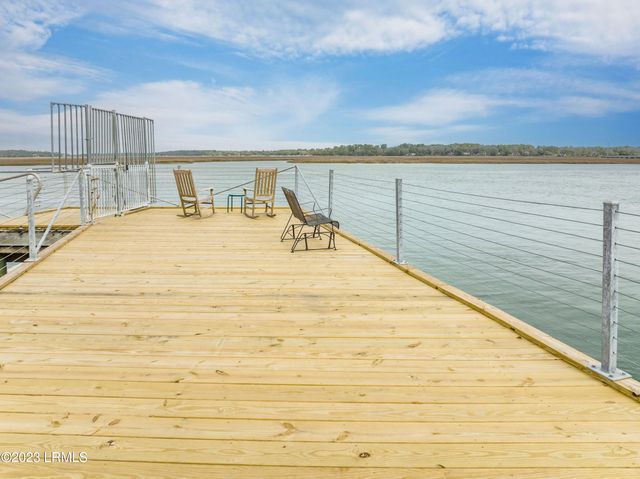 48 Battery Creek Club Drive, Beaufort, SC 29902