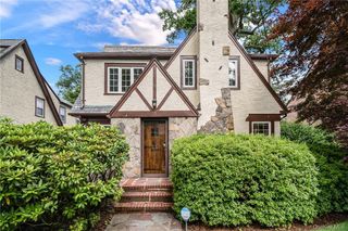 19 Hamilton Road, Scarsdale, NY 10583