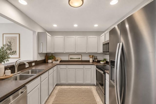 660 DELMAR TERRACE S, St Petersburg, FL 33701