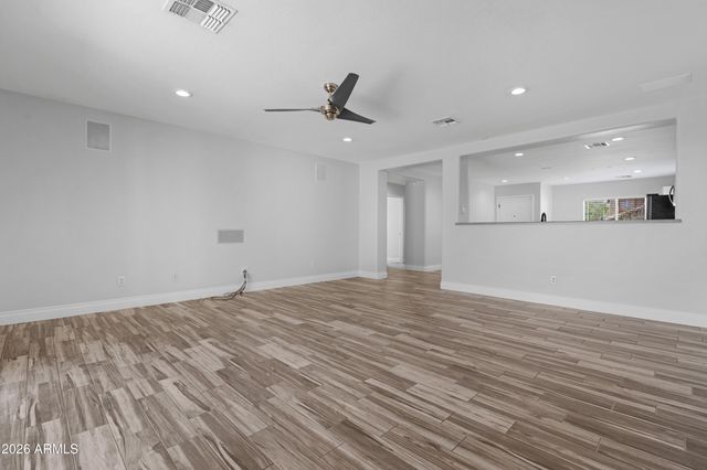 11553 W GREEN Drive, Youngtown, AZ 85363