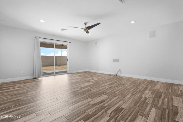 11553 W GREEN Drive, Youngtown, AZ 85363