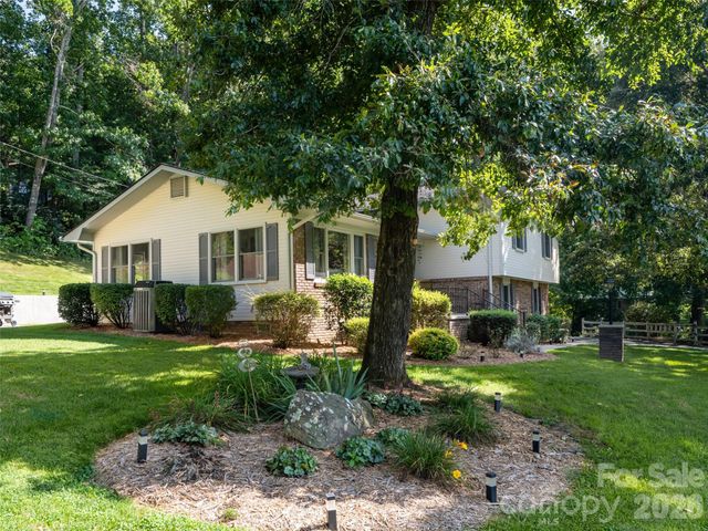 1 Morris Drive, Weaverville, NC 28787