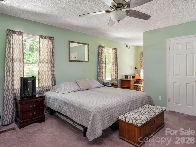 1 Morris Drive, Weaverville, NC 28787