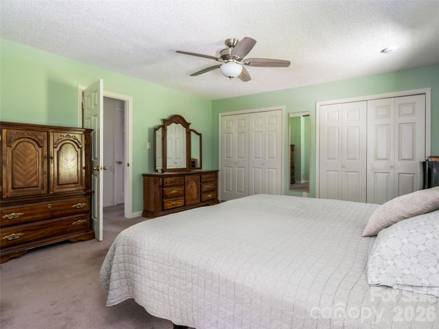 1 Morris Drive, Weaverville, NC 28787