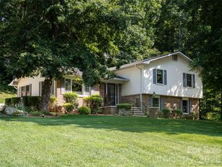 1 Morris Drive, Weaverville, NC 28787